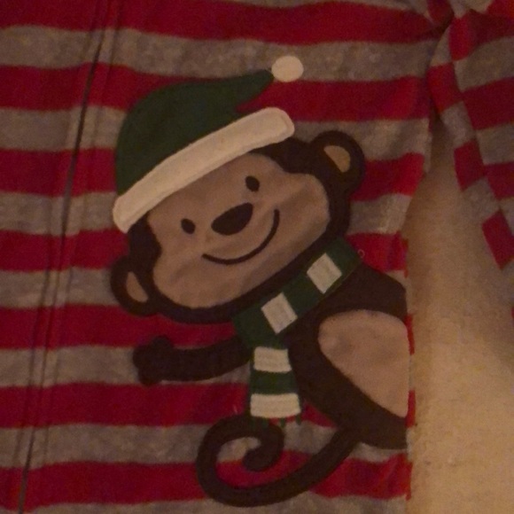 Holiday footsie pajamas - Picture 2 of 4